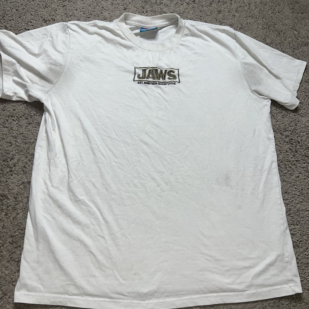 SHOE PALACE White T-Shirt Jaws Movie Graphic Shark Short Sleeve sz Medium - Picture 4 of 6